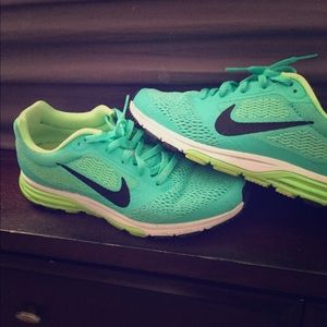 Nike shoes size 7 👟